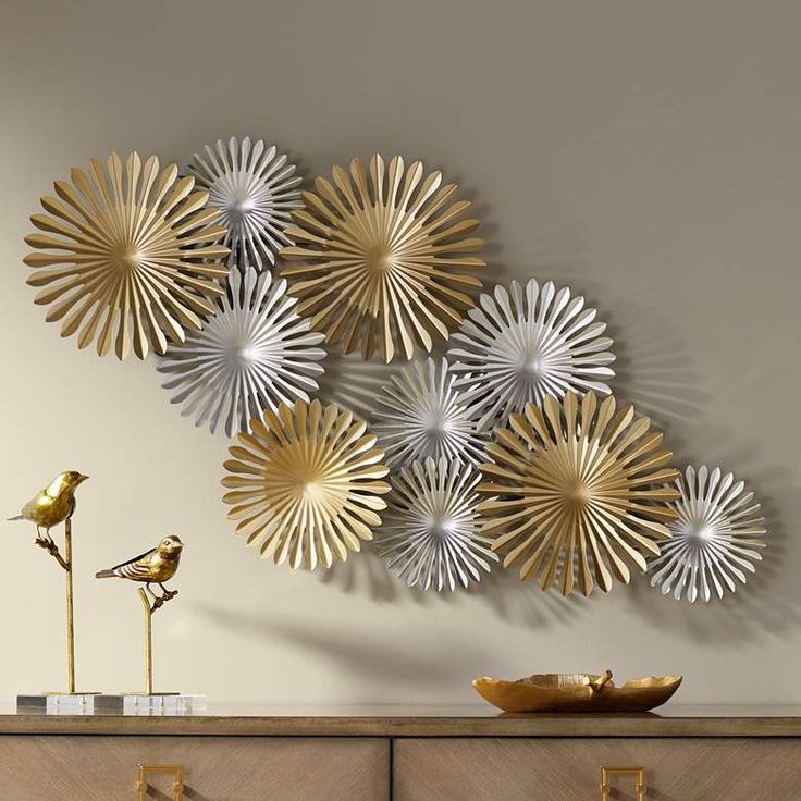 WALL DECOR